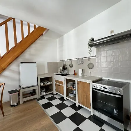 Gare Appartement Mellet